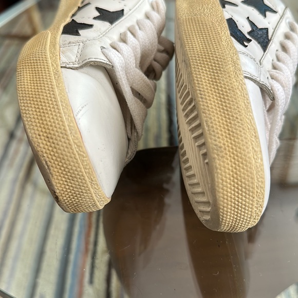 Saint Laurent Paris Court Classic White Leather Silver Star Sneakers - Picture 11 of 11